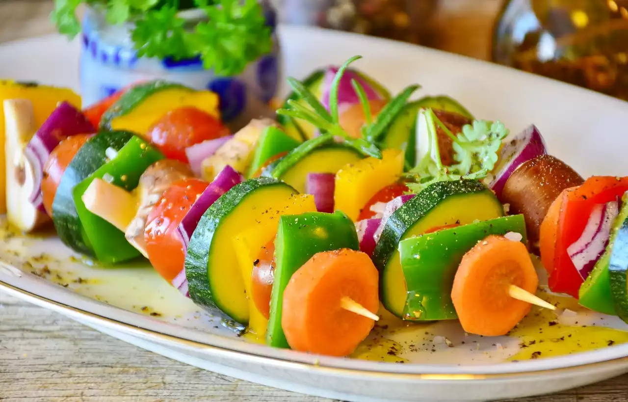Праздничные вкусы: знакомство с рождественскими вегетарианскими и веганскими деликатесами